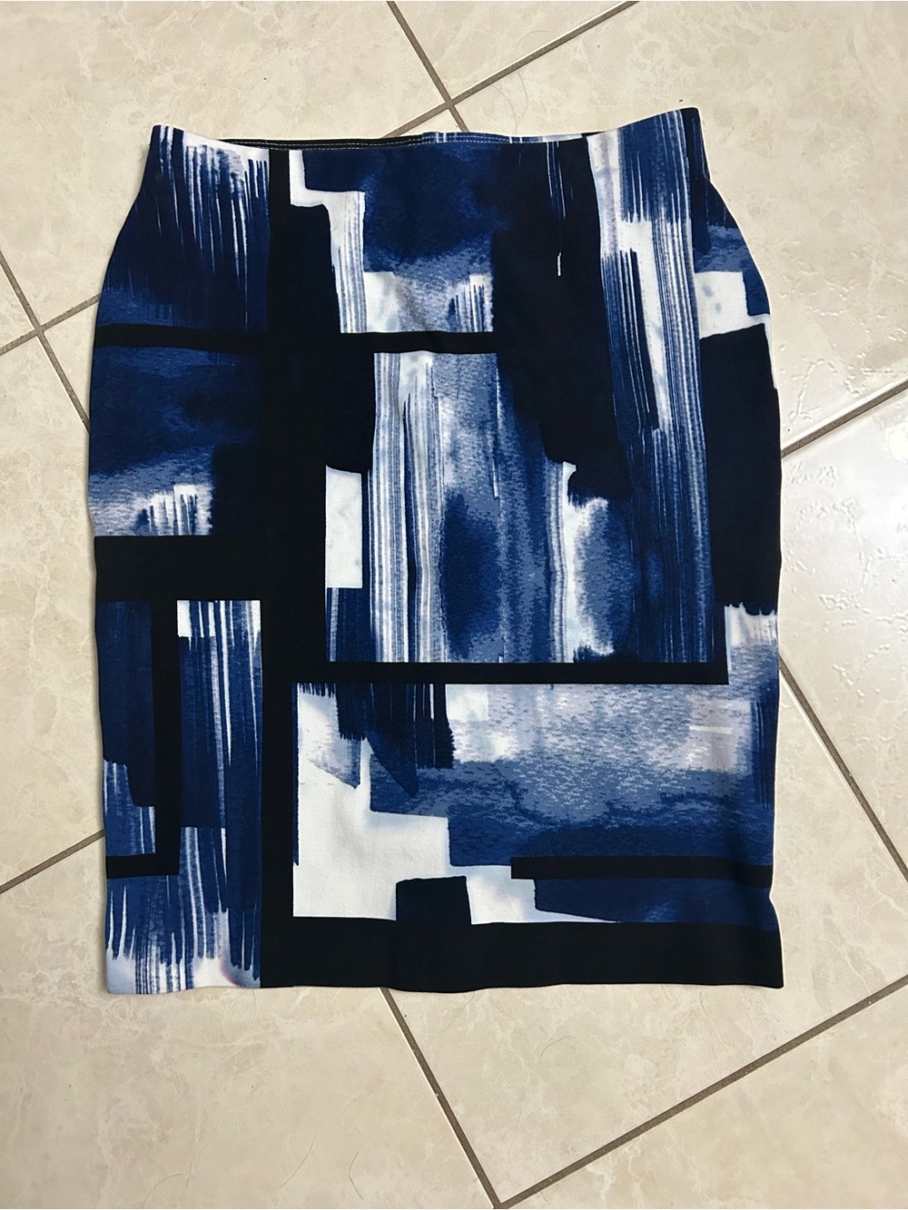 le chateau Navy and White Abstract Print Pencil Skirt